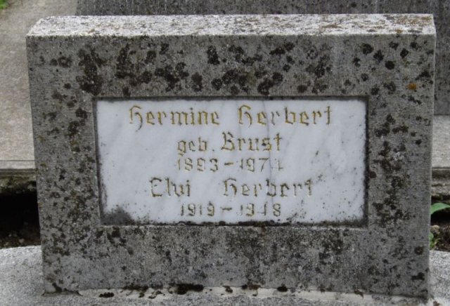 Brust Hermine 1893-1974 Grabstein